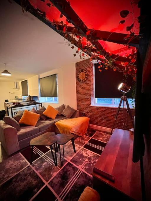 Stunning Two Bed City Centre Apartment Leeds  Kültér fotó