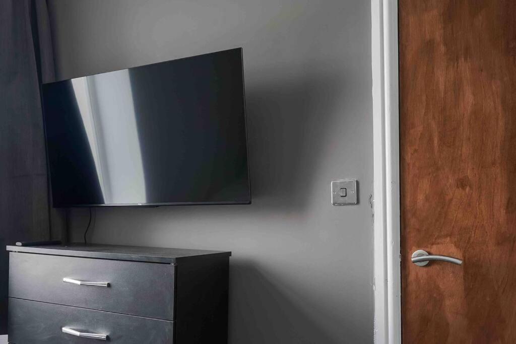 Stunning Two Bed City Centre Apartment Leeds  Kültér fotó