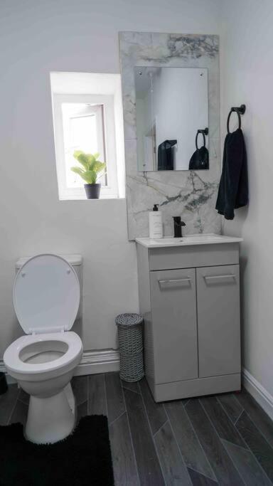 Stunning Two Bed City Centre Apartment Leeds  Kültér fotó
