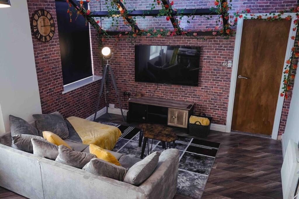 Stunning Two Bed City Centre Apartment Leeds  Kültér fotó
